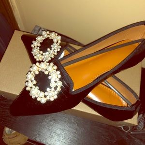 Women’s flats size 7